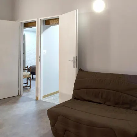 Holiday home Familial Avec Et Jeux Exterieurs - 5 Chambres, 230m², Village Typique, Animaux Acceptes - Fr-1-496-289 *