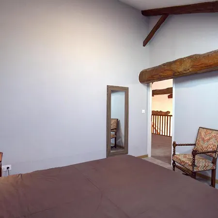 Familial Avec Et Jeux Exterieurs - 5 Chambres, 230m², Village Typique, Animaux Acceptes - Fr-1-496-289 *