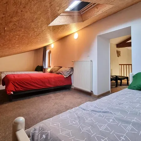 Holiday home Familial Avec Et Jeux Exterieurs - 5 Chambres, 230m², Village Typique, Animaux Acceptes - Fr-1-496-289