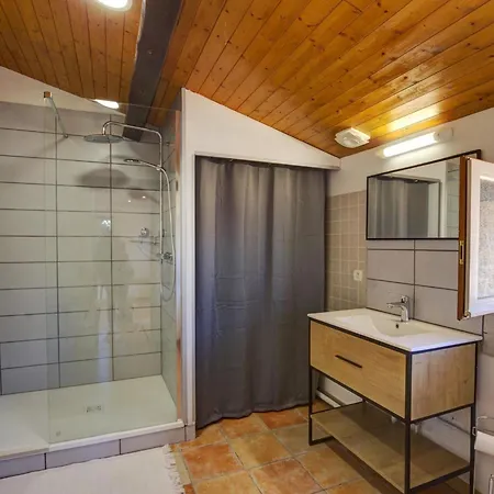 Familial Avec Et Jeux Exterieurs - 5 Chambres, 230m², Village Typique, Animaux Acceptes - Fr-1-496-289 Holiday home