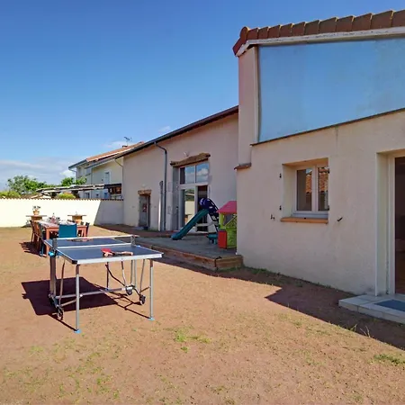 Familial Avec Et Jeux Exterieurs - 5 Chambres, 230m², Village Typique, Animaux Acceptes - Fr-1-496-289 *